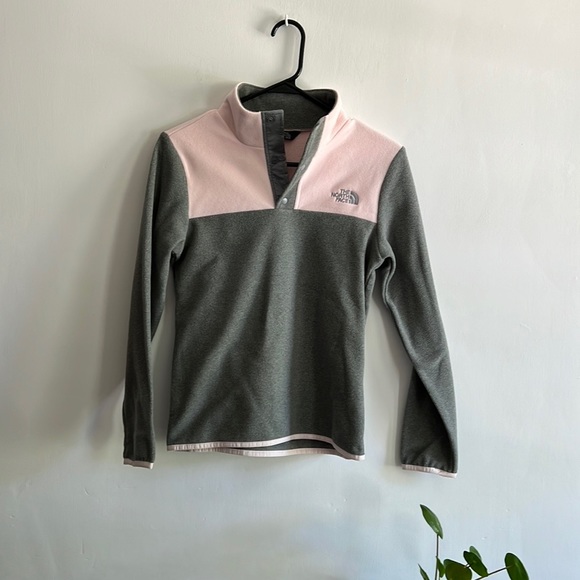 The North Face Other - NWT!!Pink and gray!!